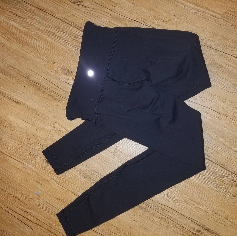 Lululemon black leggings
